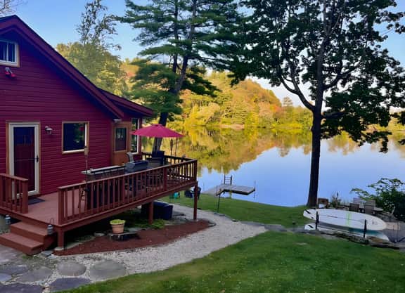 Lakeside Cottage - Image 2